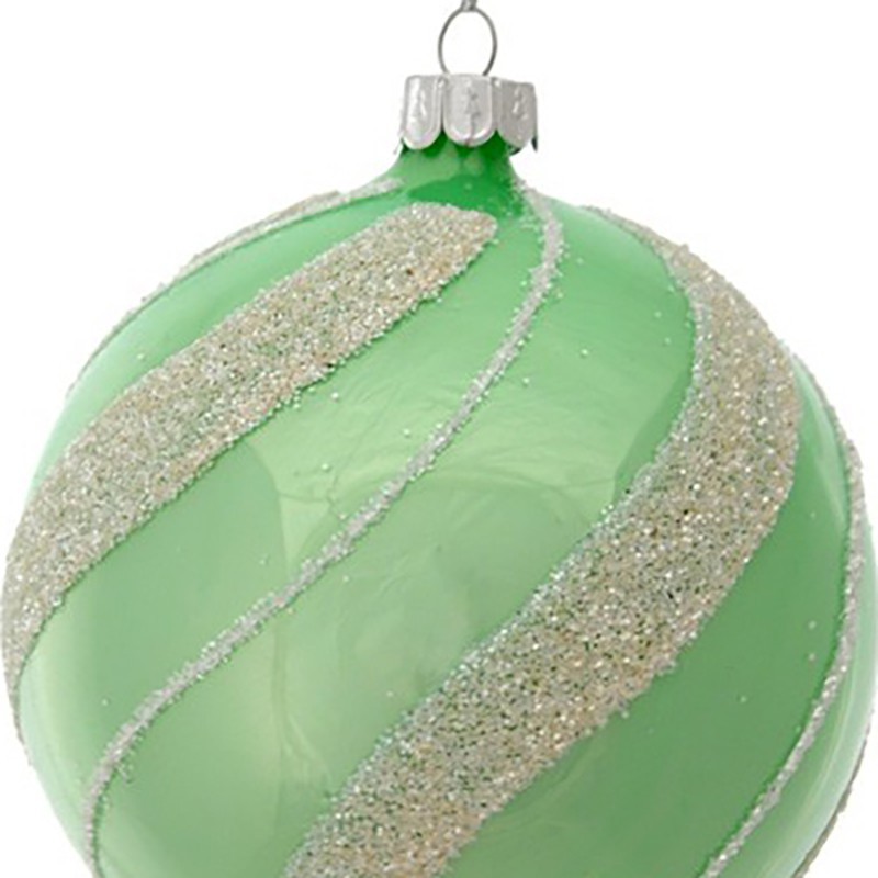 Zielona piłka świąteczna