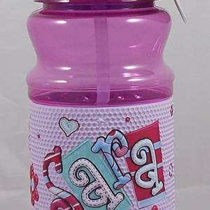Lastic sport bottle with relief written name sara