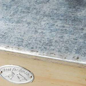 bumble abeja casa techo de zinc