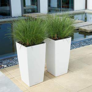 LECHUZA CUBICO Color 30, weiß, hochwertiger Kunststoff, inklusive Bewässerungssystem, abnehmbarer Pflanzendeckel, S